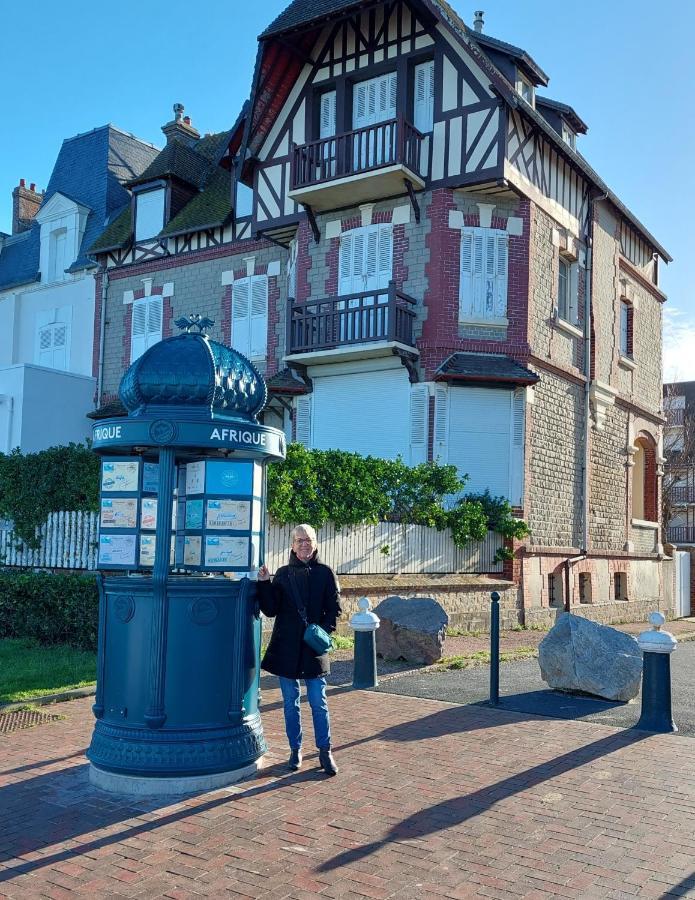 Апартаменты Les 3 Mouettes A Cabourg - Cote Normande Экстерьер фото